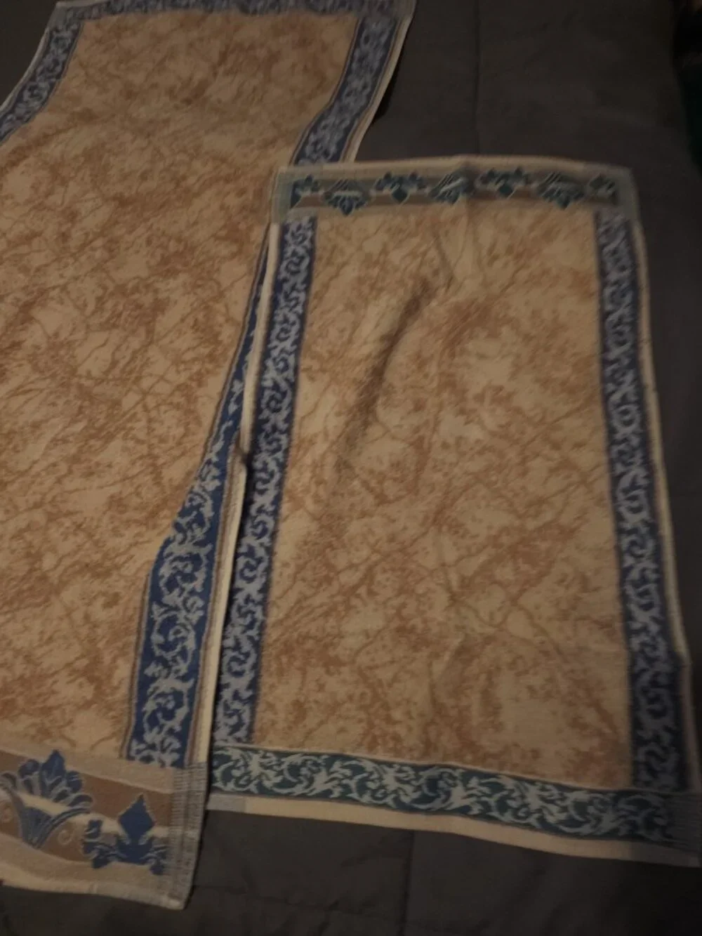 Vintage 1990s Fieldcrest Royal Velvet Terry Cloth Hand Towel and Bath Towel